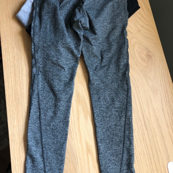Fleo Apex Leggings - 4 pairs, size small - Picture 5 of 5